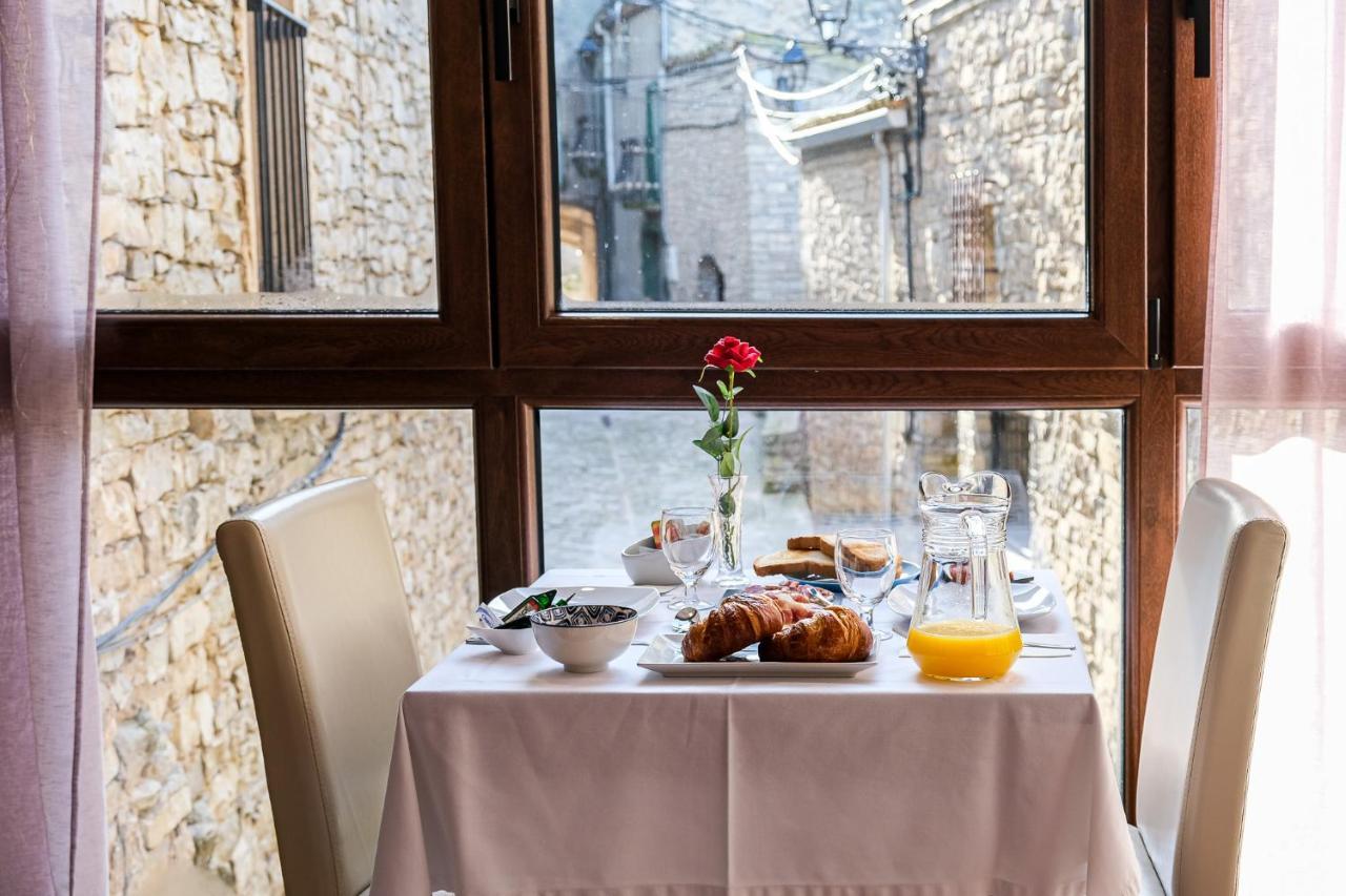 El Forn De Freixenet Con Servicios De Un Hotel Lleida Eksteriør billede