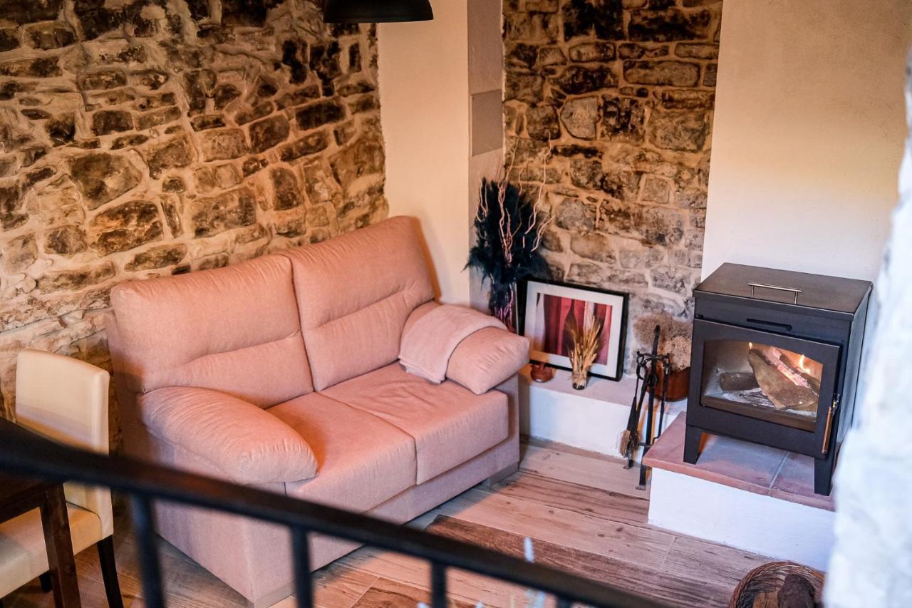 El Forn De Freixenet Con Servicios De Un Hotel Lleida Eksteriør billede